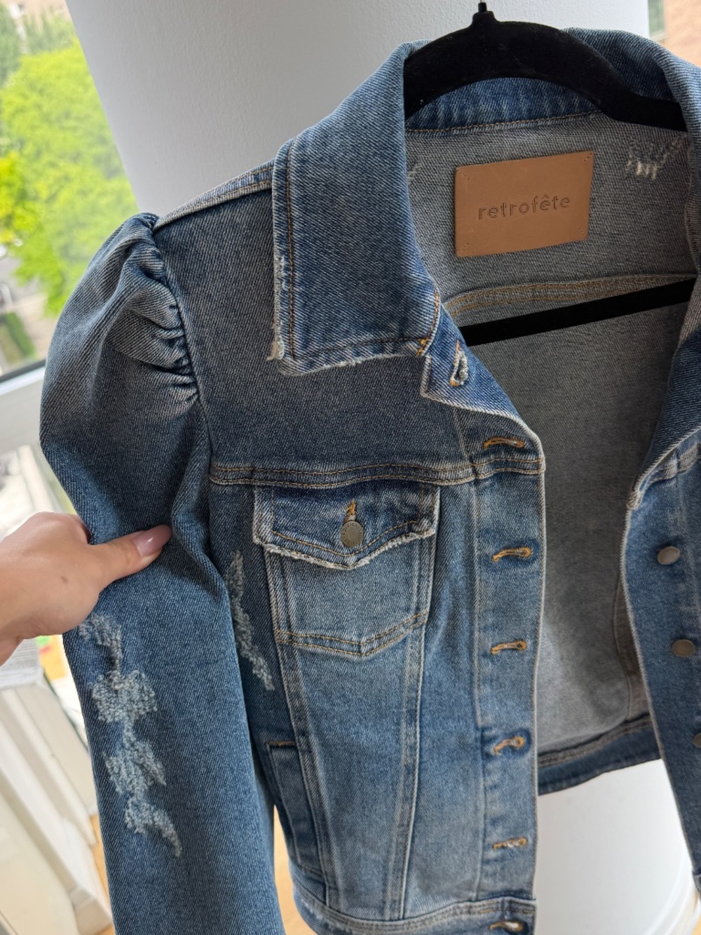 Retrofête Ada Puff Sleeve Distressed Denim Jacket – Dark Wash – Size S - Picture 2 of 5